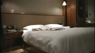 MIDV-132 [HD] 家、いきなり行ってイイですか？ 绝伦ドM男クンのお宅へ突撃デリバリーSEX！！ 金玉カラカラまでブチ抜くからな！！ 石原希望