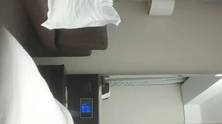 筒灯品牌健身房认识的92年姐姐，蜜桃臀骑乘位