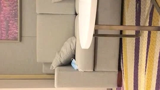 毛茸茸的阴户在热辣的视频中被拳交和操