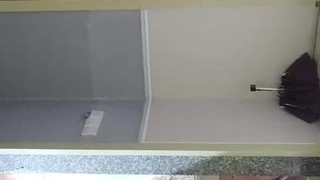 监狱不设防男仆的精液服务1